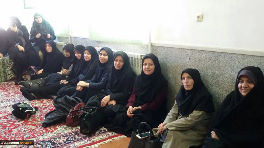 حضور کارکنان آموزشکده ی زینب کبر ی(س) در اولین جلسه ی حلقه ی صالحین سال 98 در دانشکده شهید مفتح 2