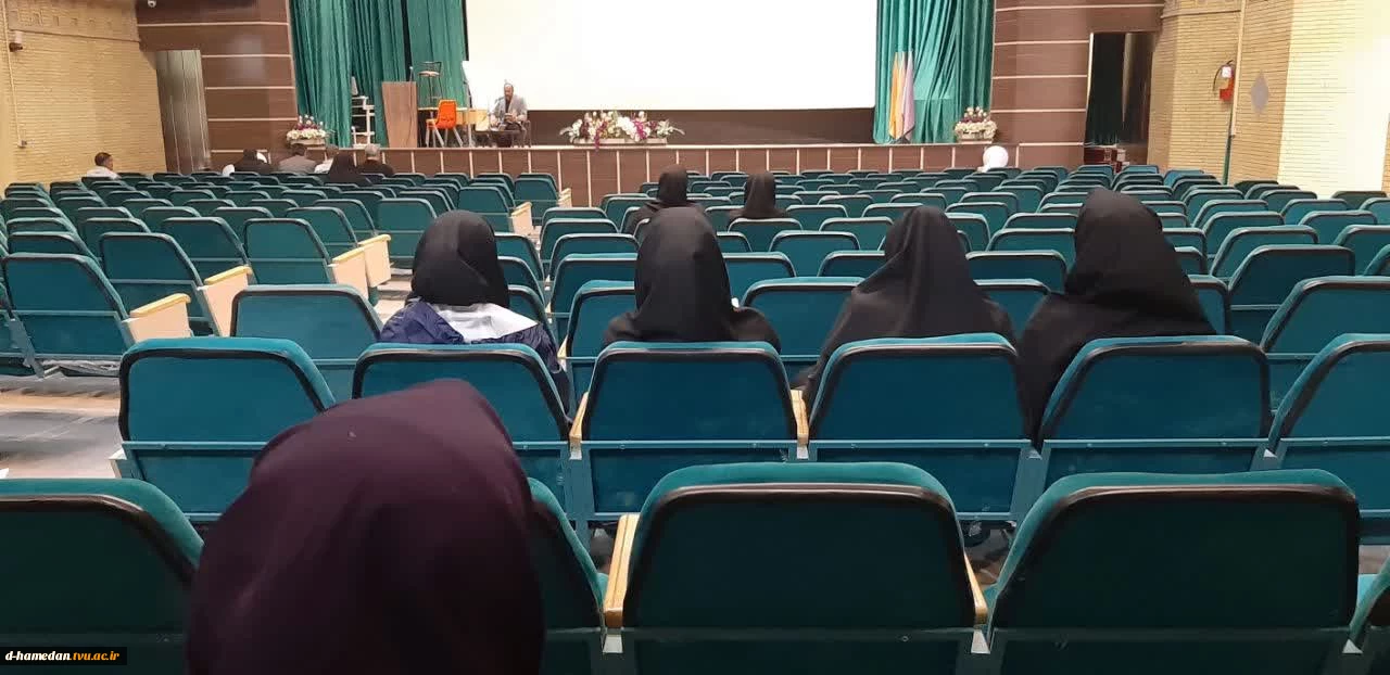 https://d-hamedan.tvu.ac.ir/cache/75/attach/202304/533539_3959869392_1280_622.jpg