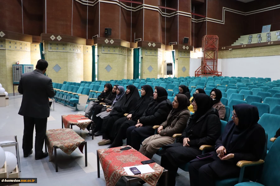 برگزاری کارگاه "برقراری ارتباط مؤثر" با حضور جناب آقای دکتر قاسمی، معاون دانشجویی - فرهنگی دانشگاه ملی مهارت استان همدان  4