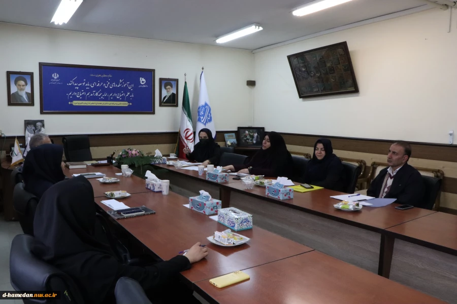 برگزاری اولین جلسه ی شورای آموزشی با حضور مدیران گروه های آموزشی در سال 1404 3