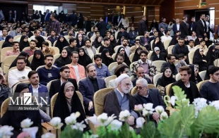 حضور دکتر سیف و جمعی از دانشجویان در دیدار دانشجویان و روسای دانشگاه ها با ریئس محترم دستگاه قضا، جناب آقای محسنی اژه ای و بیان مشکلات دانشگاه ملی مهارت توسط دانشجوی آموزشکده حضرت زینب (س) 2