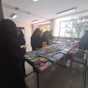 برپایی نمایشگاه کتاب در هفته ی آموزش 4