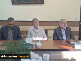 با حضور اعضای تشکل پیام آوران ایثار استان همدان، برگزار شد: روایت گری  جنگ تحمیلی 12 روزه برای دانشجویان به مناسبت آغاز سالتحصیلی 10