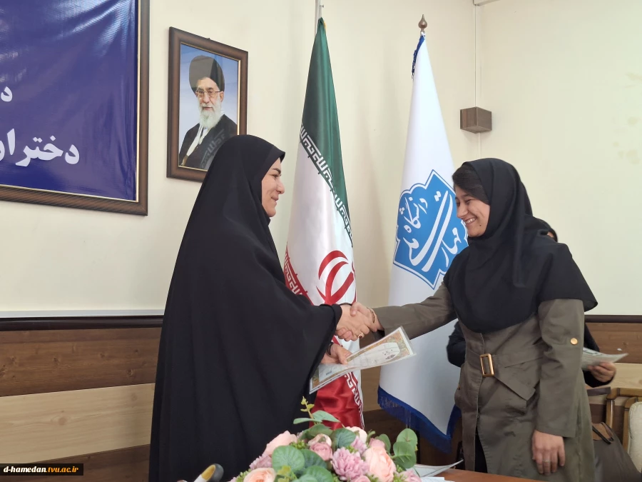 نشست صمیمی دکتر سیف با دبیران و اساتید مشاور انجمن های علمی و کانون ها 10