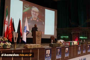 همزمان با شهادت یگانه دخت نبی اکرم، حضرت فاطمه الزهرا (س)، اولین سالگرد تدفین شهید گمنام آموزشکده ملی مهارت زینب کبری (س)، برگزار شد. 2