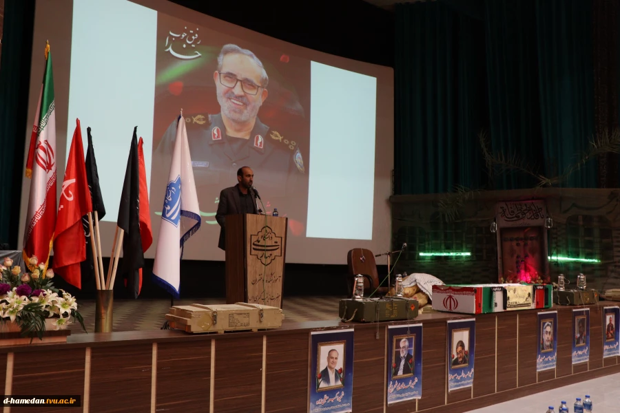 همزمان با شهادت یگانه دخت نبی اکرم، حضرت فاطمه الزهرا (س)، اولین سالگرد تدفین شهید گمنام آموزشکده ملی مهارت زینب کبری (س)، برگزار شد. 2