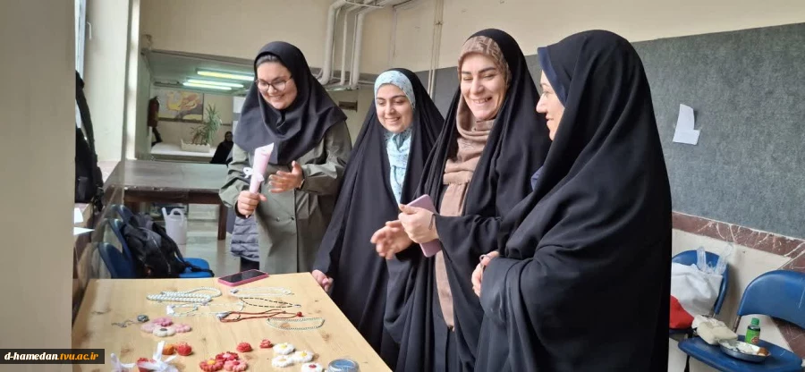 افتتاح بازارچه دانشجویی به مناسبت روز دانشجو و هفته پژوهش 2