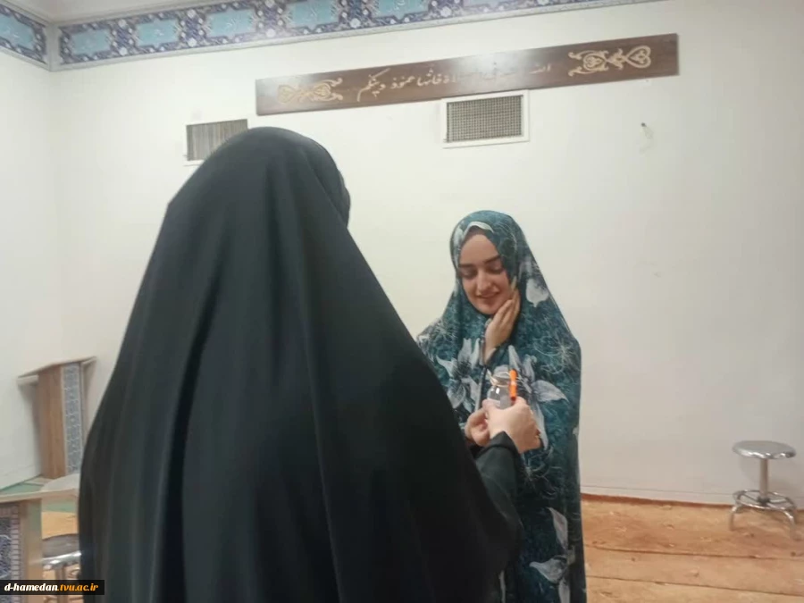 به مناسبت روز دانشجو؛ در نمازجماعت شب خوابگاه برگزار شد: صحبت در خصوص"اهمیت علم آموزی با ذکر حدیث از آقا رسول الله و مستندات آیات قرآن"، توسط "حجت الاسلام شعبانی"
 2