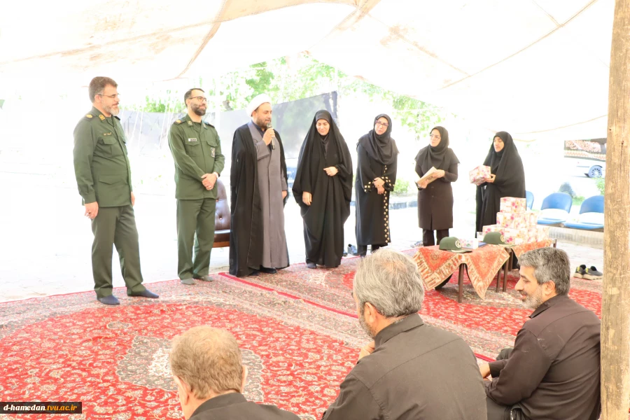 در هفته بسیج و همزمان با هفته‌ی امر به معروف و نهی از منکر؛ برگزار شد: مراسم قرائت زیارت عاشورا؛ همراه با سخنرانی حجت الاسلام والمسلمین افلاکیان؛ نماینده محترم دفتر نهاد مقام معظم رهبری
 2